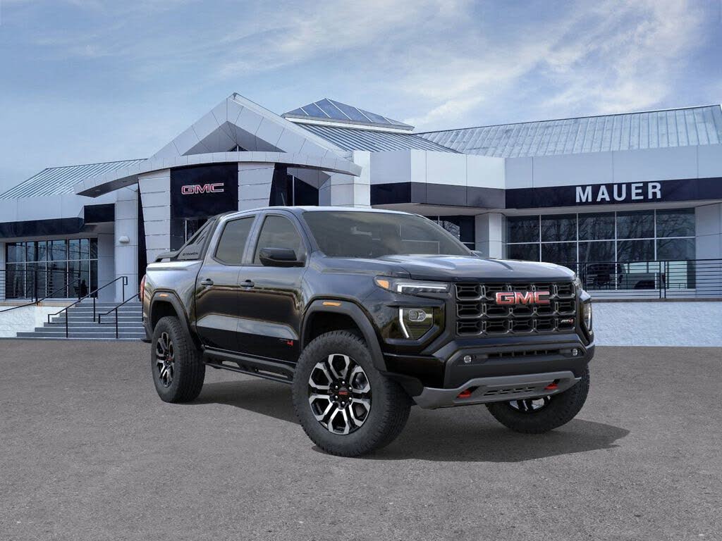 2025 GMC Canyon AT4 Crew Cab 4WD