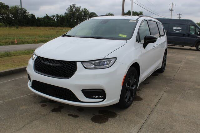 2026 Chrysler Pacifica Select FWD