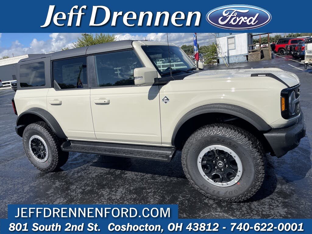 2025 Ford Bronco Outer Banks 4-Door 4WD