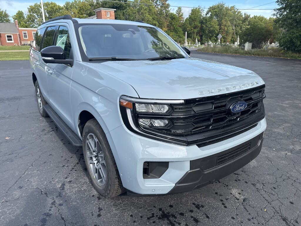 2025 Ford Expedition Active 4WD