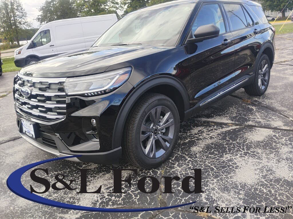 2025 Ford Explorer Active AWD