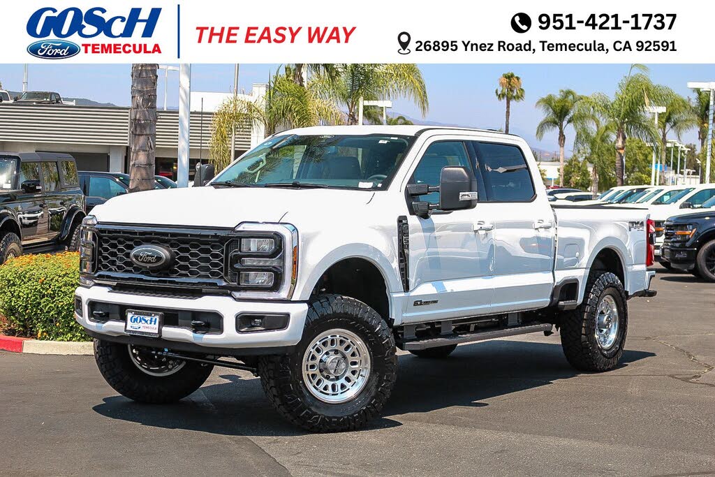 2025 Ford F-250 Super Duty XLT Crew Cab 4WD