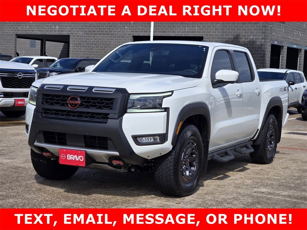 2026 Nissan Frontier PRO-4X Crew Cab 4WD