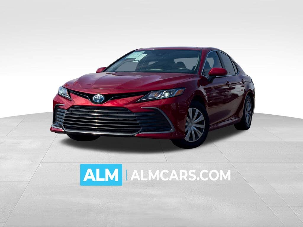 2024 Toyota Camry Hybrid LE FWD