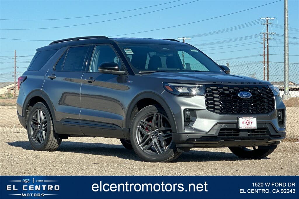 2025 Ford Explorer ST-Line RWD