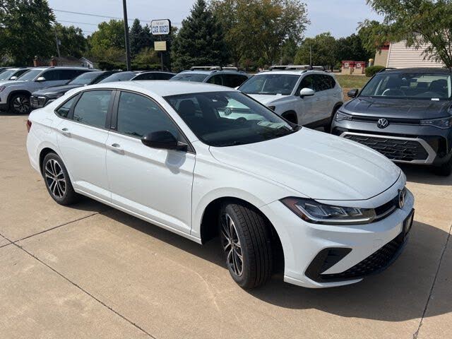 2025 Volkswagen Jetta Sport FWD