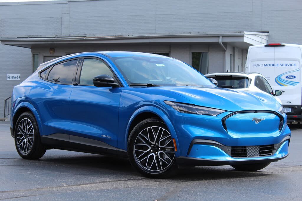 2025 Ford Mustang Mach-E Premium AWD
