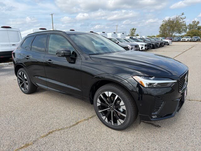 2026 Volvo XC60 B5 Plus AWD