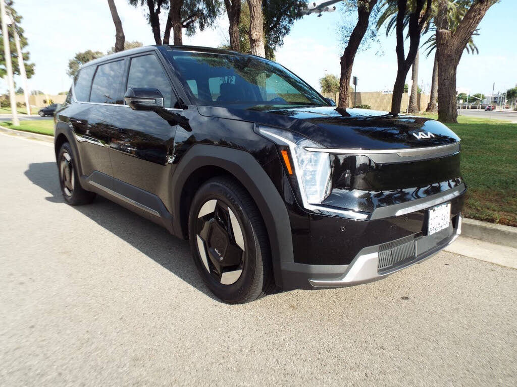 2024 Kia EV9 Light Long Range RWD