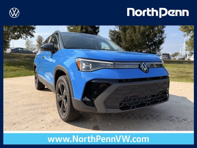 2025 Volkswagen Taos SE Black 4Motion