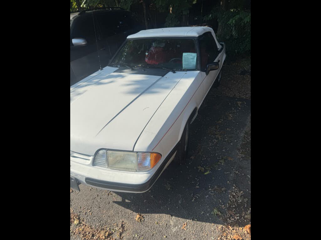 1988 Ford Mustang LX Convertible RWD