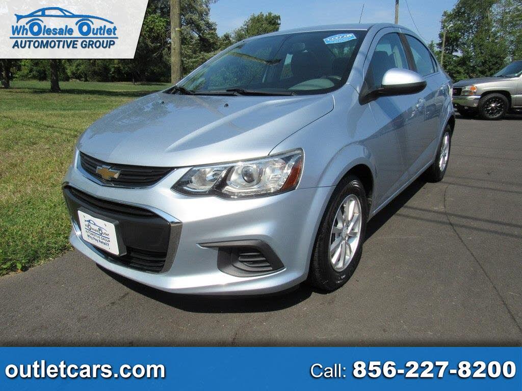 2017 Chevrolet Sonic LT Sedan FWD