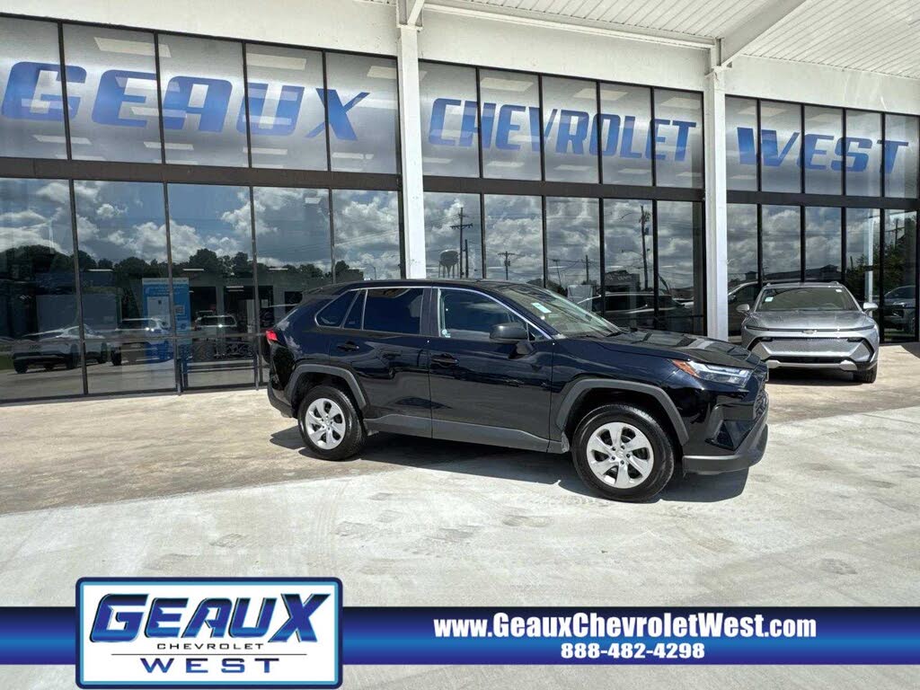 2023 Toyota RAV4 LE FWD