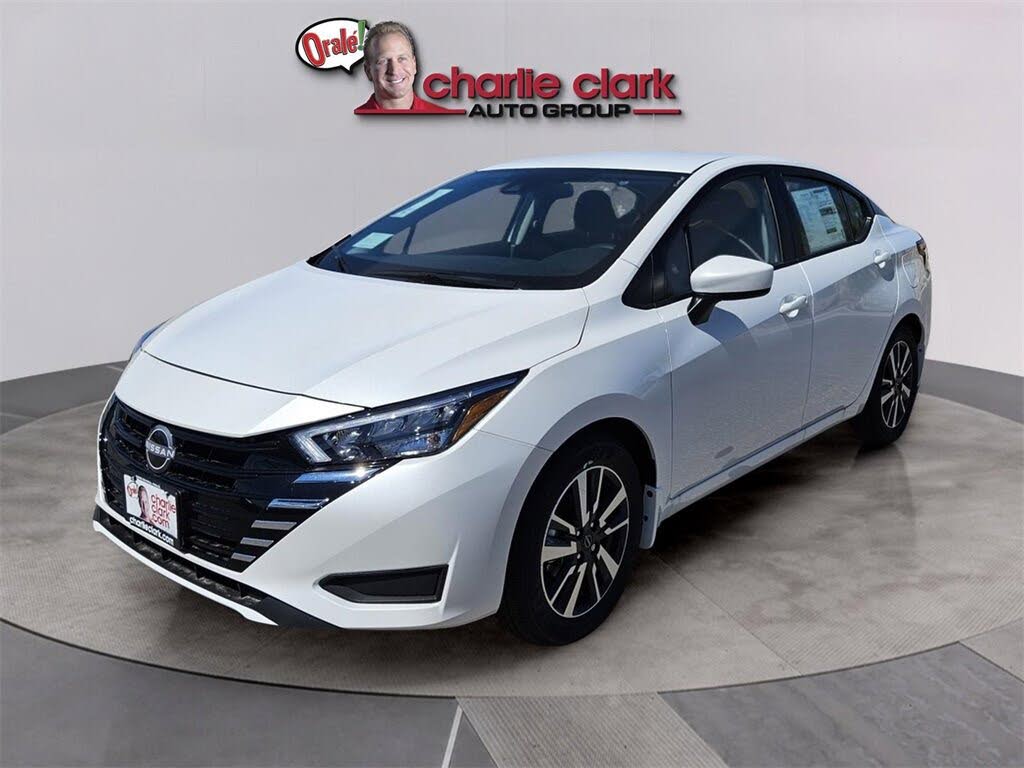 2025 Nissan Versa SV FWD