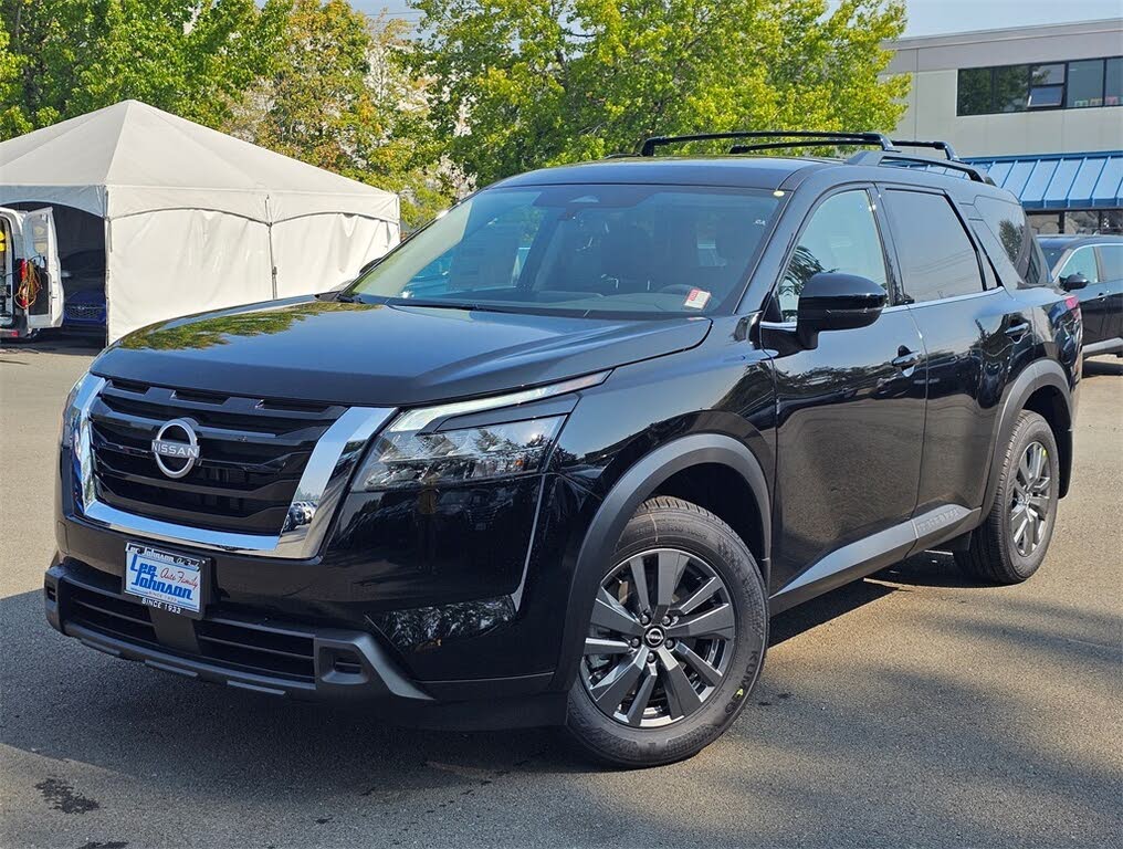2025 Nissan Pathfinder SV 4WD