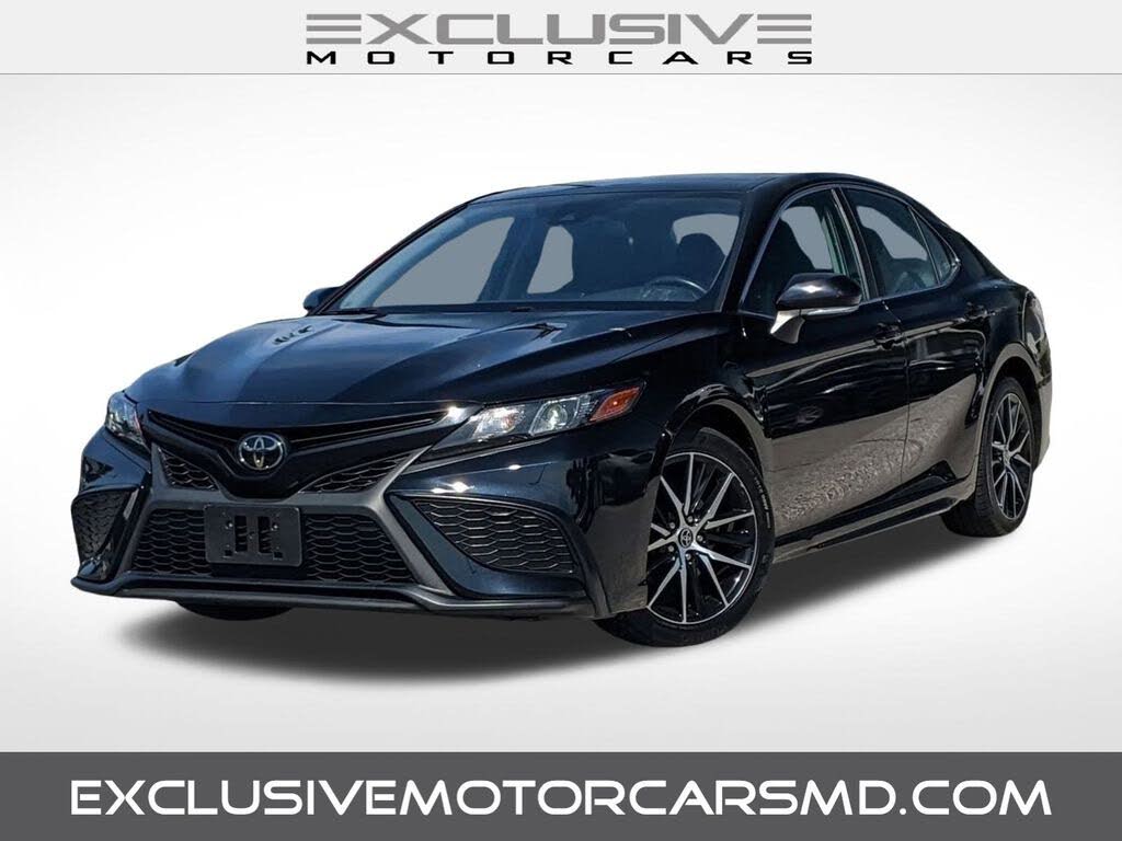 2022 Toyota Camry SE FWD