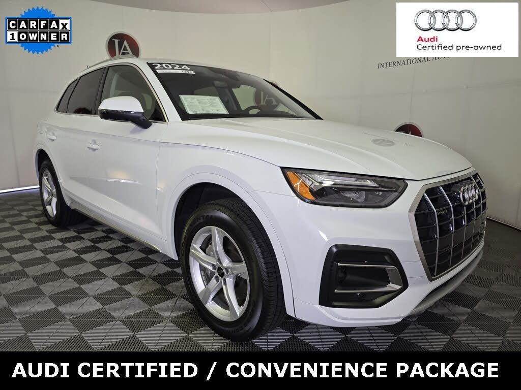 2024 Audi Q5 quattro Premium 40 TFSI