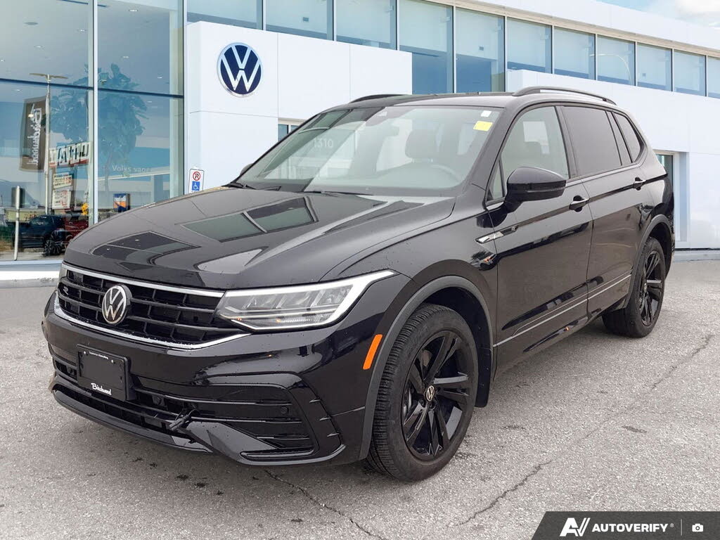 2023 Volkswagen Tiguan Comfortline R-Line Black 4Motion