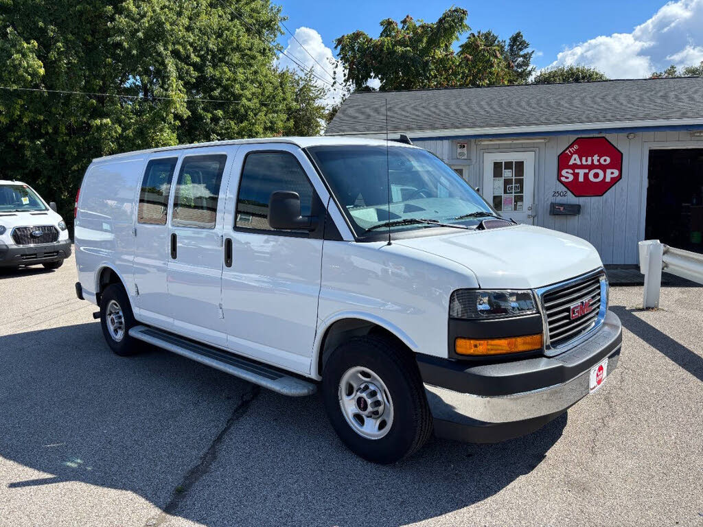 2024 GMC Savana Cargo 2500 RWD