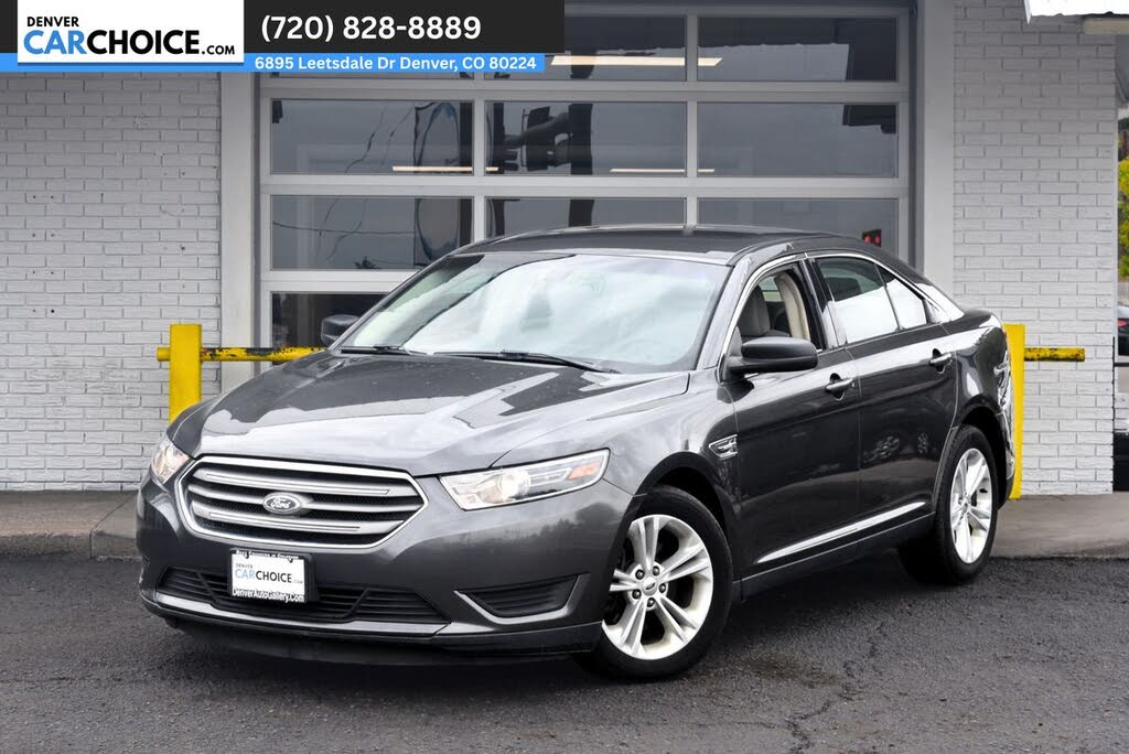 2016 Ford Taurus SE