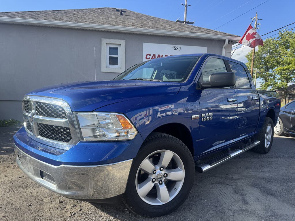 RAM 1500 SLT Crew Cab 4WD 2016
