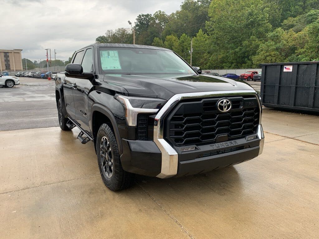 2026 Toyota Tundra SR5 CrewMax Cab 4WD