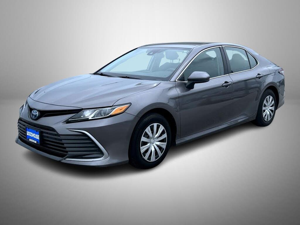 2022 Toyota Camry Hybrid LE FWD