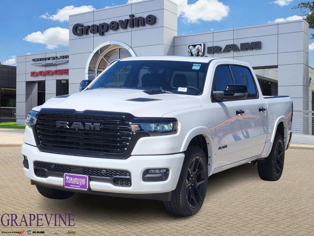 2026 RAM 1500 Laramie Crew Cab 4WD