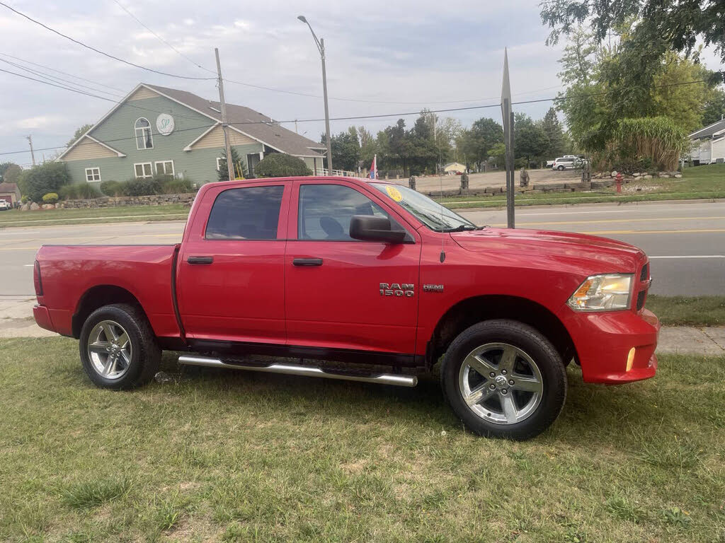 2014 RAM 1500 Express Crew Cab 4WD