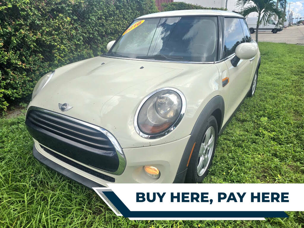 2016 MINI Cooper 2-Door Hatchback FWD