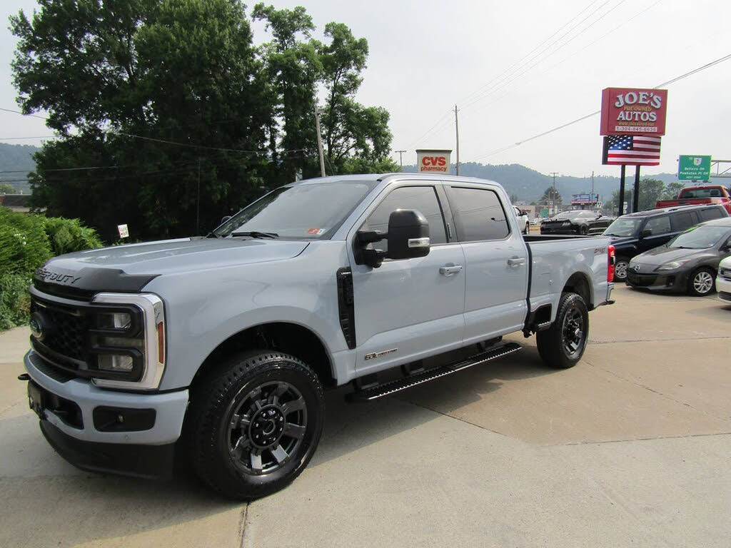 2024 Ford F-250 Super Duty Lariat Crew Cab 4WD