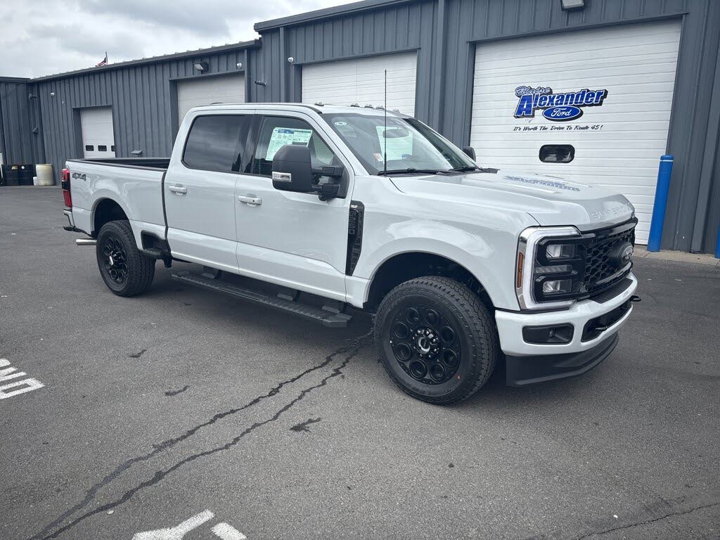2026 Ford F-250 Super Duty XLT Crew Cab 4WD