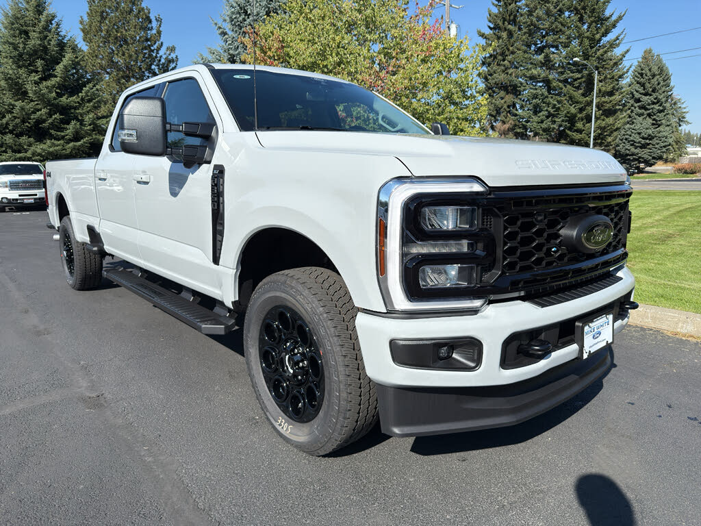 2026 Ford F-350 Super Duty XLT Crew Cab 4WD