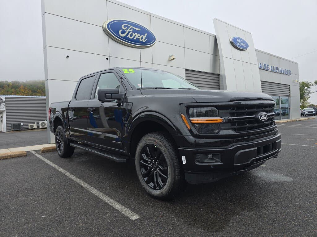 2025 Ford F-150 XLT SuperCrew 4WD