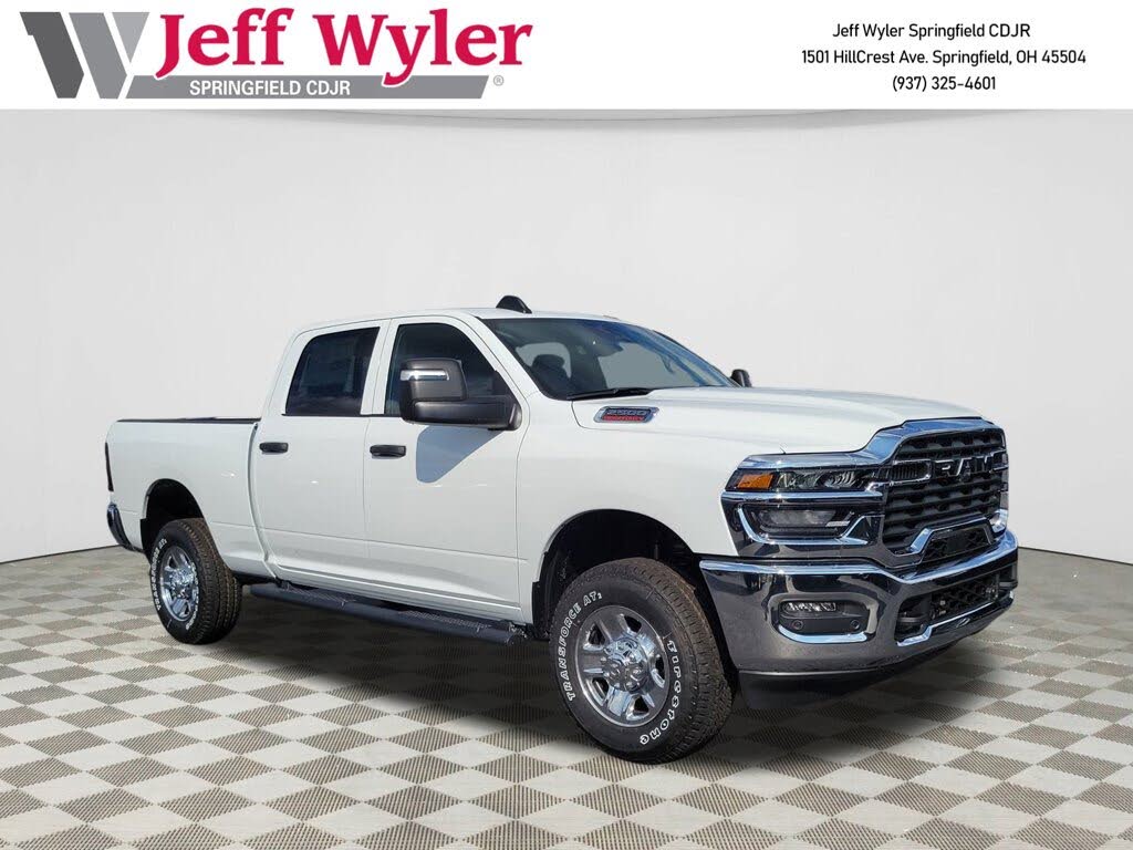 2026 RAM 2500 Tradesman Crew Cab 4WD