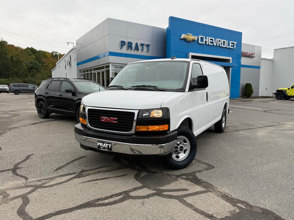 2025 GMC Savana Cargo 2500 RWD