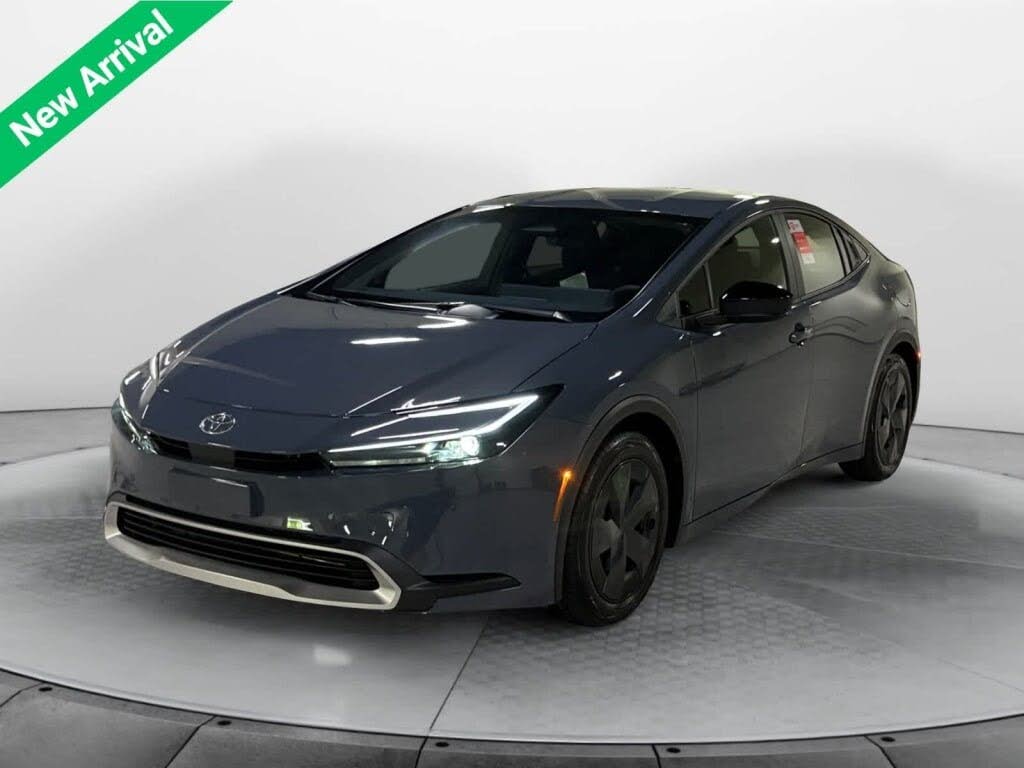 2025 Toyota Prius Plug-In Hybrid SE FWD