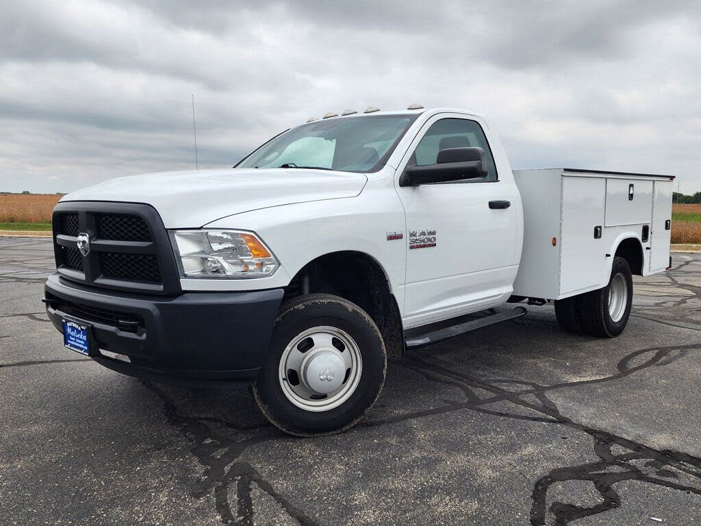 2018 RAM 3500 Chassis Tradesman RWD