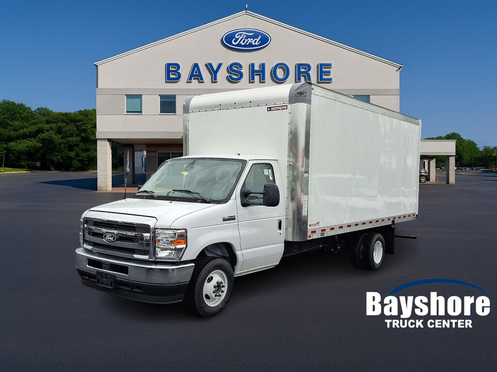 2026 Ford E-Series Chassis E-450 SD Cutaway 158 DRW RWD