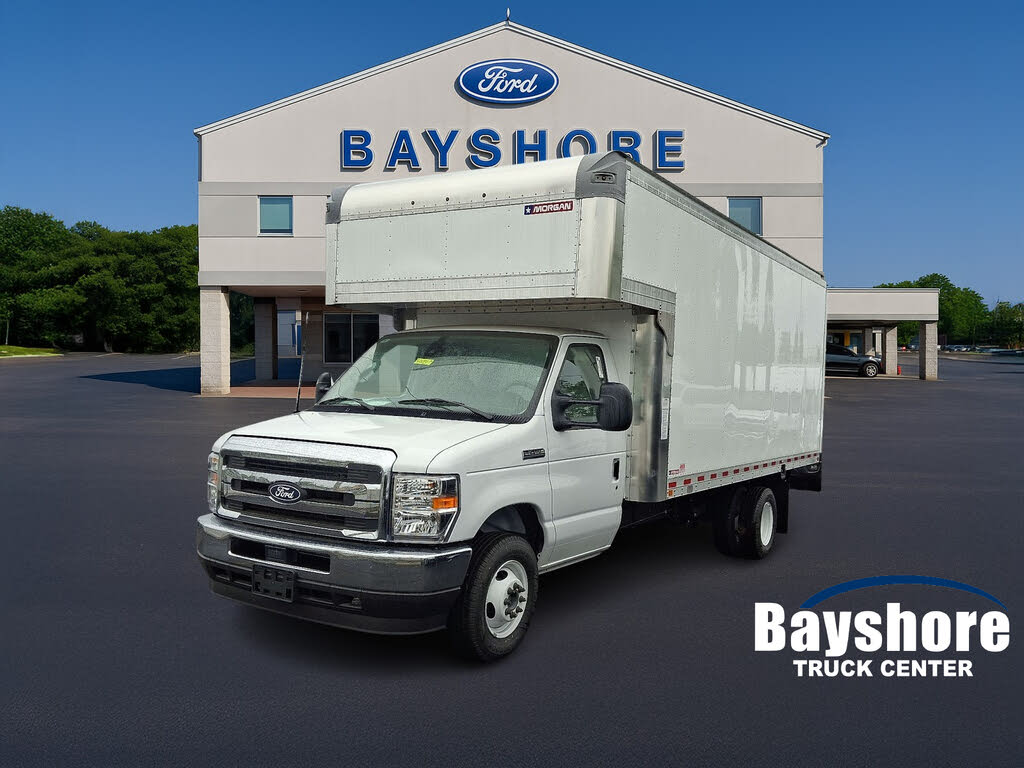 2026 Ford E-Series Chassis E-450 SD Cutaway 158 DRW RWD