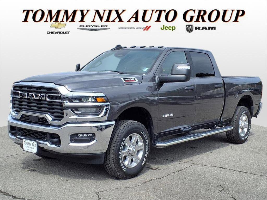 2025 RAM 3500 Big Horn Crew Cab 4WD