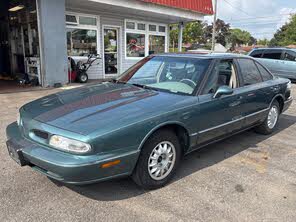 Oldsmobile Eighty-Eight 4 Dr LS Sedan