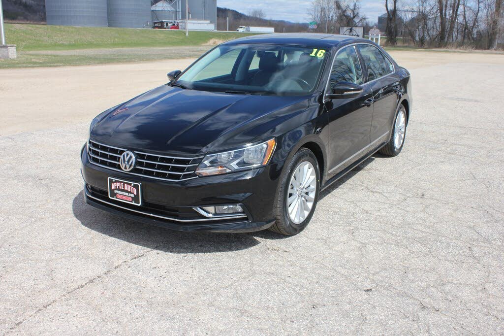 2016 Volkswagen Passat 1.8T SEL Premium
