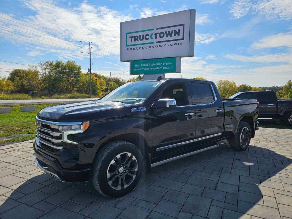2022 Chevrolet Silverado 1500 High Country Crew Cab 4WD