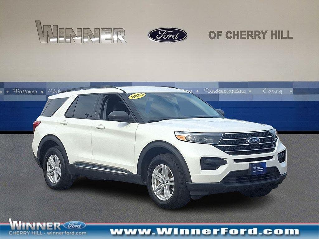 2023 Ford Explorer XLT AWD