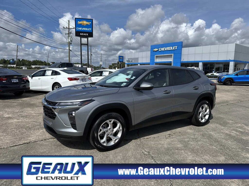 2024 Chevrolet Trax LS FWD