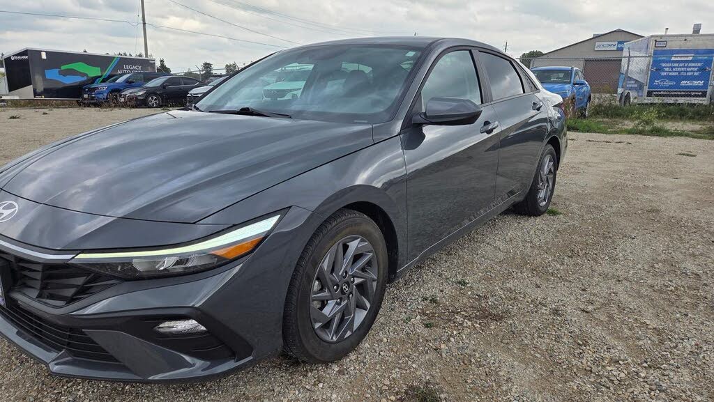 2024 Hyundai Elantra Preferred FWD