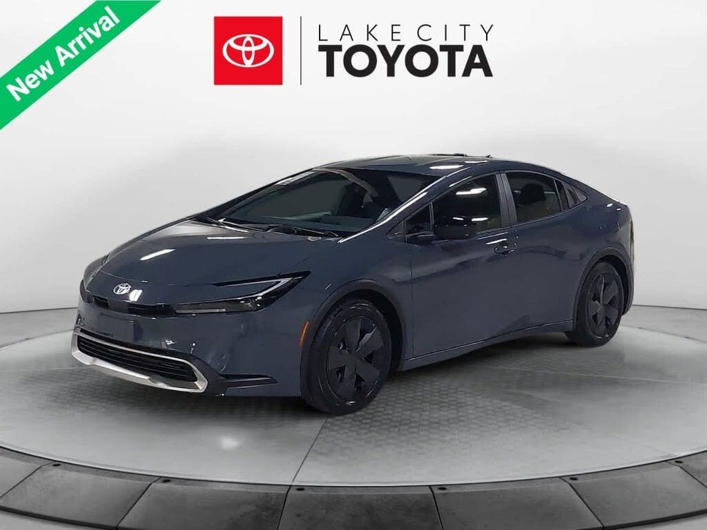2025 Toyota Prius Plug-In Hybrid SE FWD