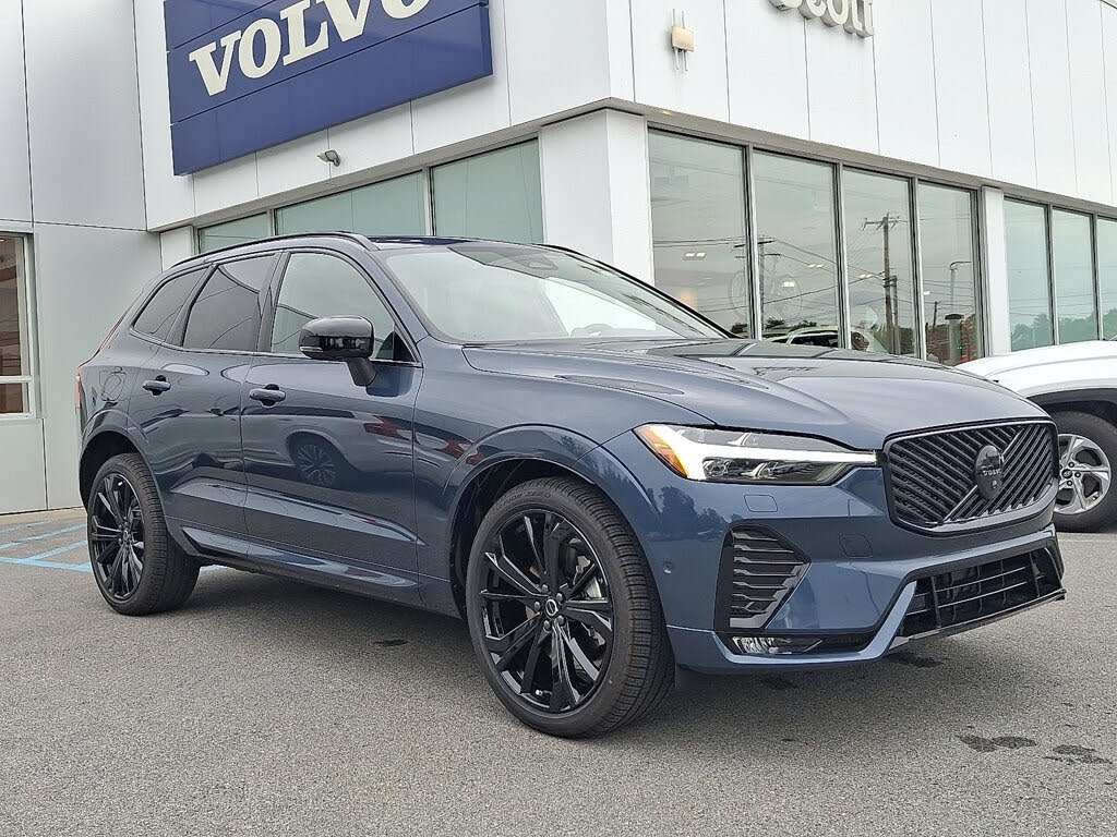2026 Volvo XC60 B5 Ultra Black Edition AWD