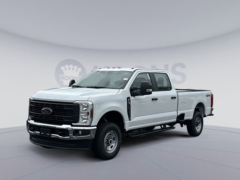 2026 Ford F-350 Super Duty XL Crew Cab 4WD